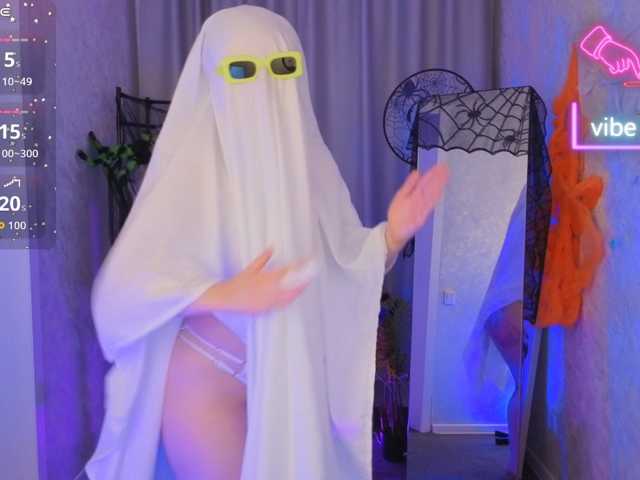 Ricki-Bloom live cam on BongaCams