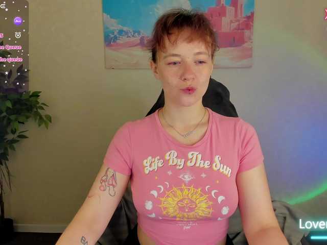 Ricki-Bloom live cam on BongaCams