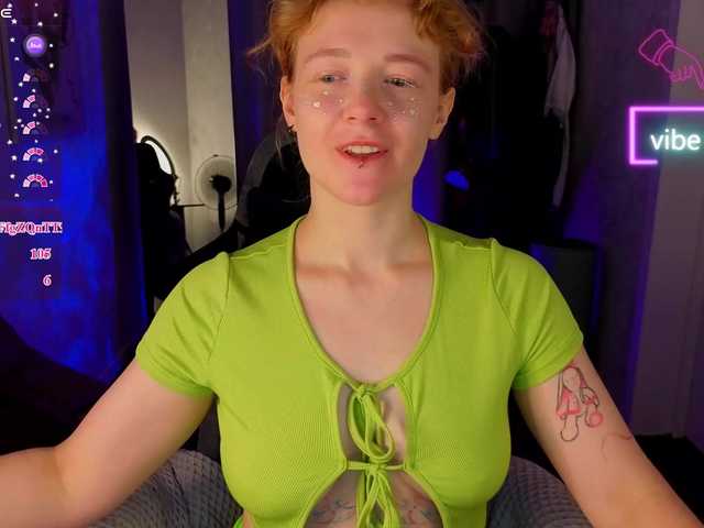 Ricki-Bloom live cam