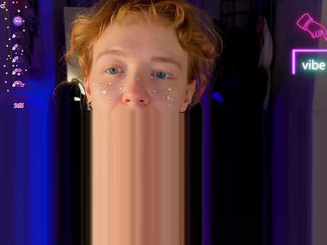 Ricki-Bloom live cam