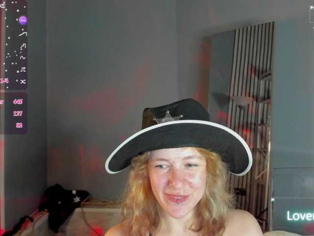 Ricki-Bloom live cam on BongaCams