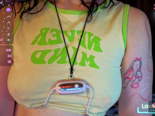 Ricki-Bloom live cam on BongaCams