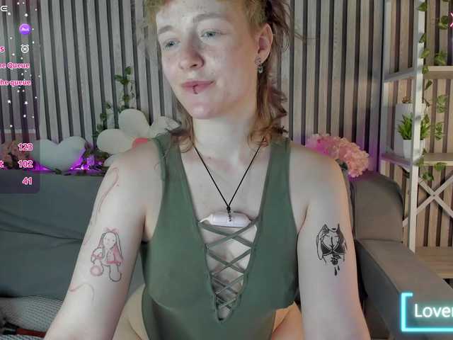 Ricki-Bloom live cam on BongaCams