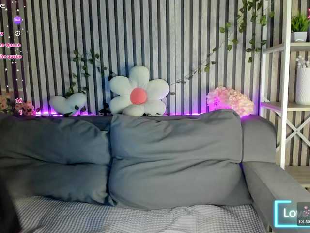 Ricki-Bloom live cam on BongaCams