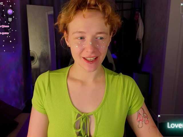 Ricki-Bloom live cam