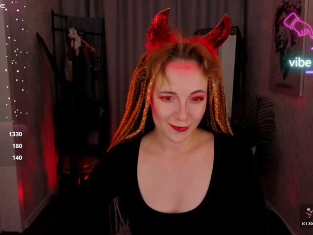 Ricki-Bloom live cam on BongaCams