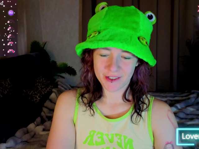 Ricki-Bloom live cam on BongaCams