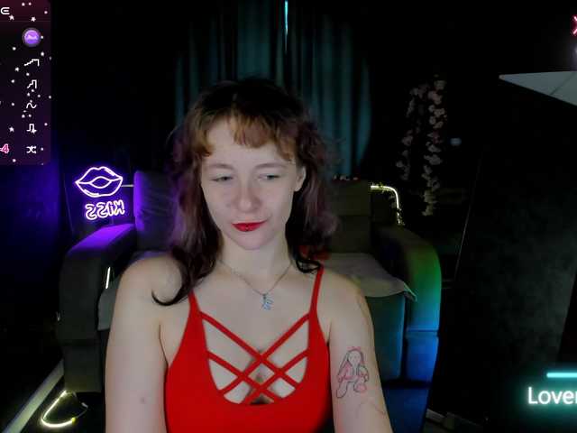 Ricki-Bloom live webcam show