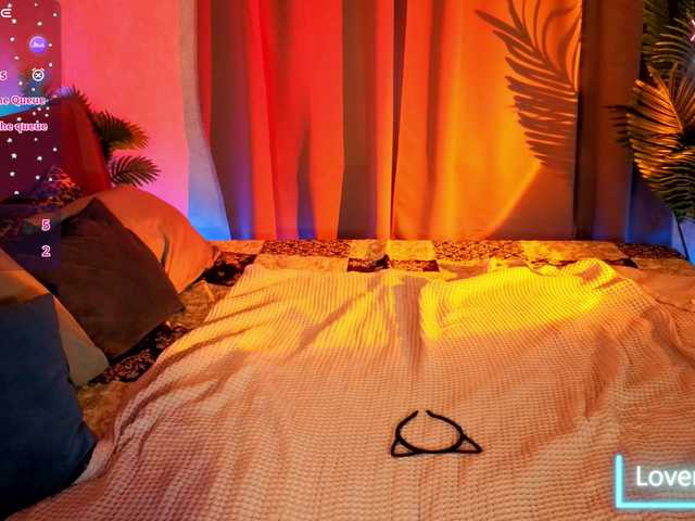 Ricki-Bloom live cam on BongaCams