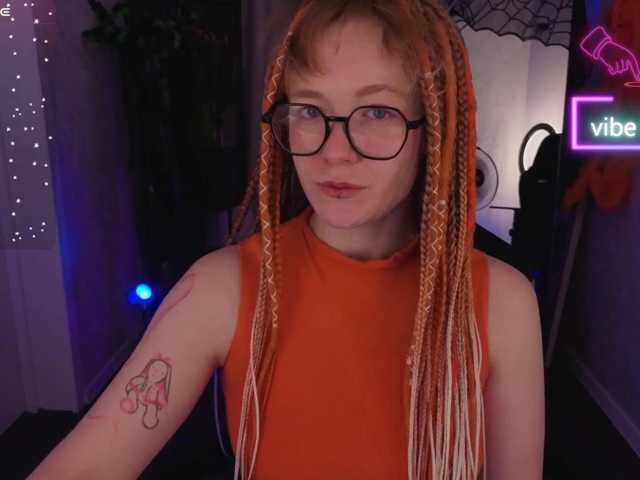 Ricki-Bloom live cam on BongaCams