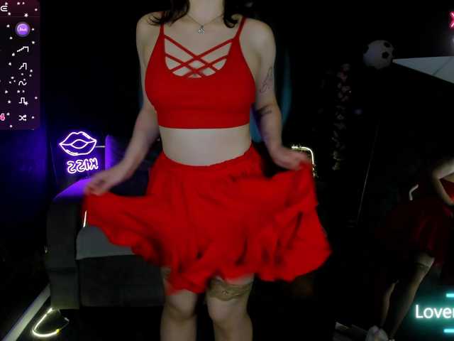 Ricki-Bloom live webcam show