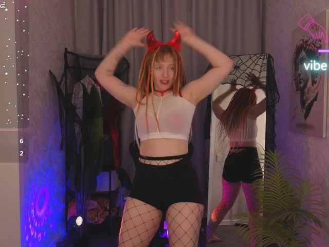 Ricki-Bloom live cam preview