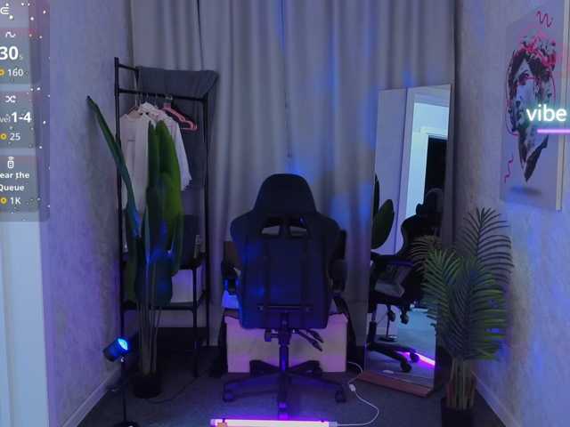 Ricki-Bloom live cam on BongaCams