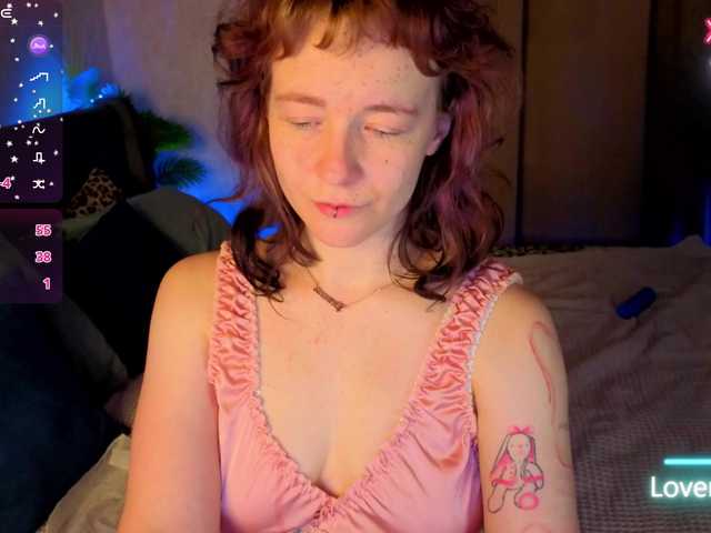 Ricki-Bloom live cam