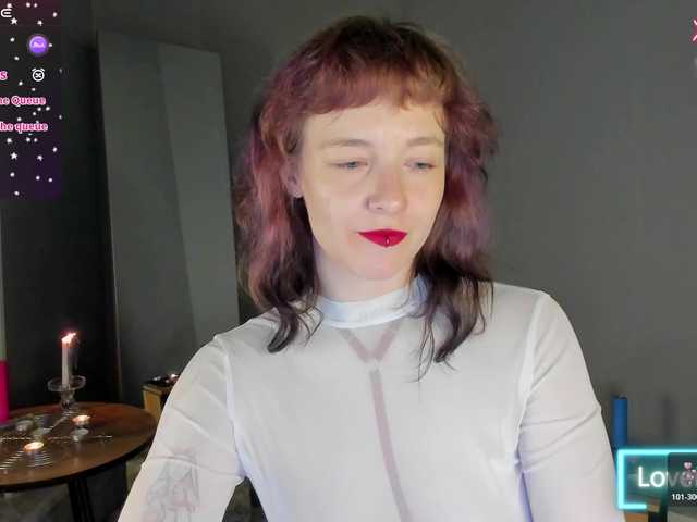 Ricki-Bloom live cam on BongaCams