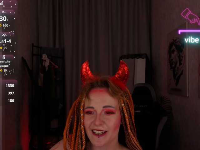 Ricki-Bloom live cam on BongaCams