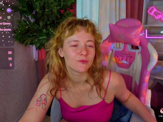 Ricki-Bloom live cam on BongaCams