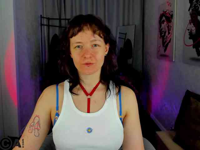 Ricki-Bloom webcam