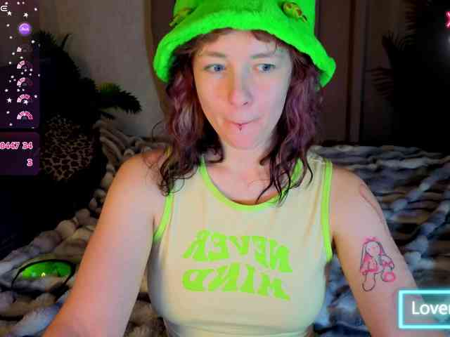 Ricki-Bloom webcam