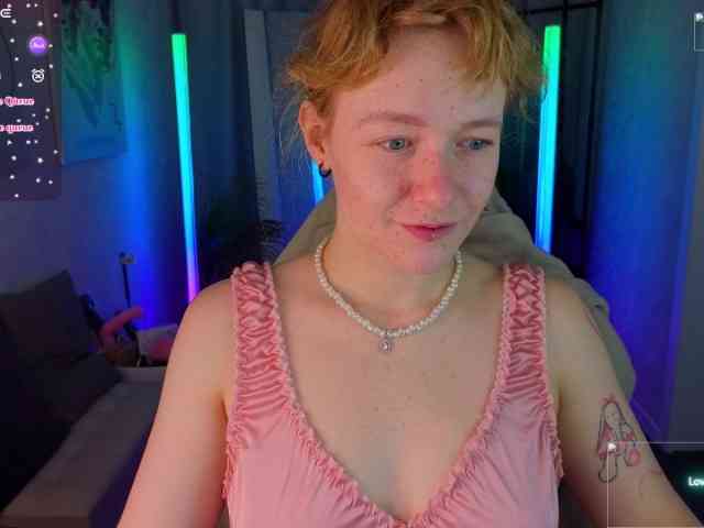 Ricki-Bloom webcam