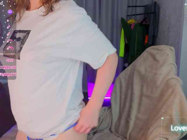 Ricki-Bloom webcam
