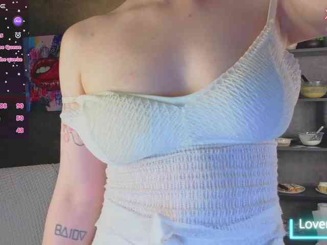 Ricki-Bloom webcam