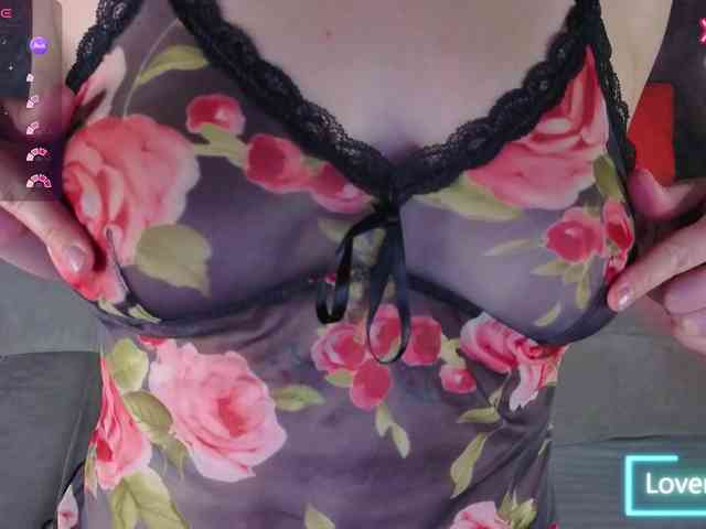 Ricki-Bloom webcam
