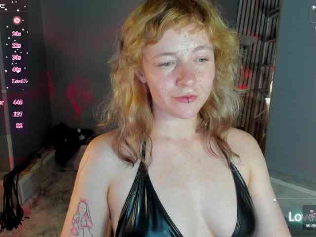 Ricki-Bloom webcam