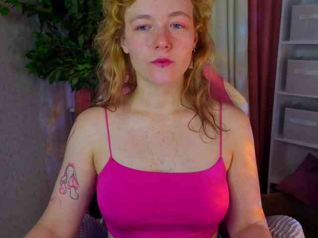 Ricki-Bloom webcam