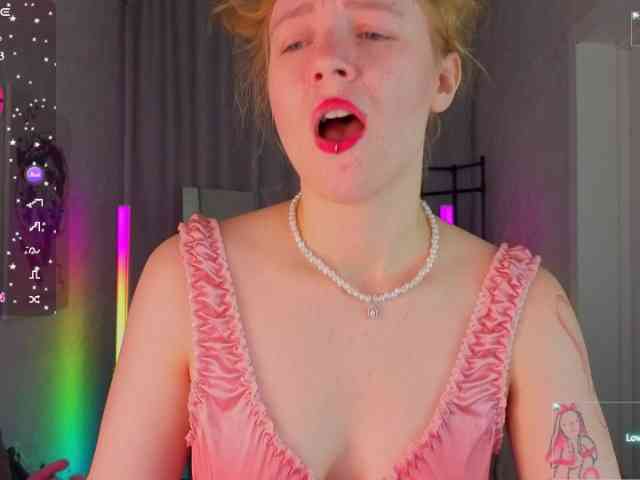 Ricki-Bloom webcam
