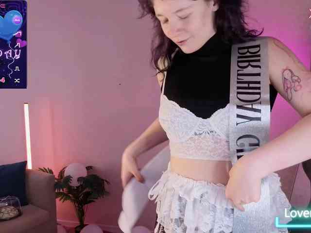 Ricki-Bloom