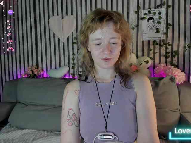Ricki-Bloom webcam