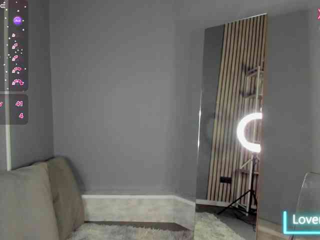 Ricki-Bloom webcam