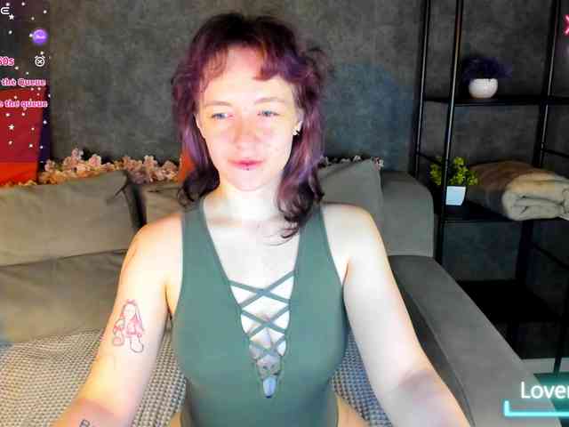 Ricki-Bloom webcam