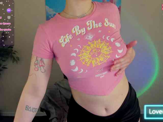 Ricki-Bloom webcam