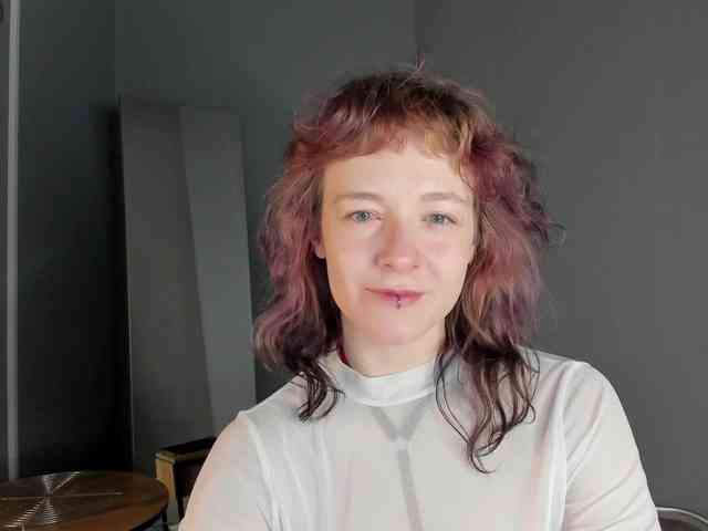 Ricki-Bloom webcam
