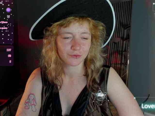 Ricki-Bloom webcam