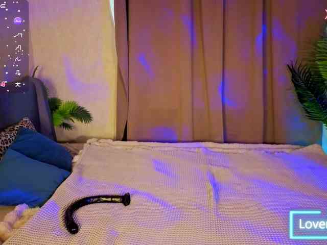 Ricki-Bloom webcam