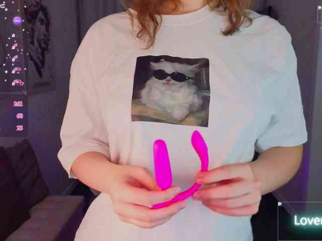 Ricki-Bloom webcam