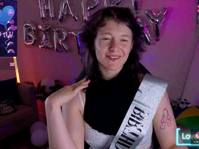 Ricki-Bloom webcam