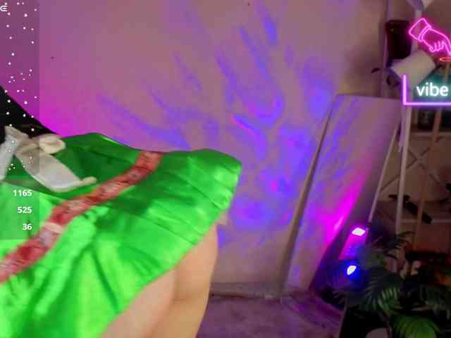 Ricki-Bloom webcam