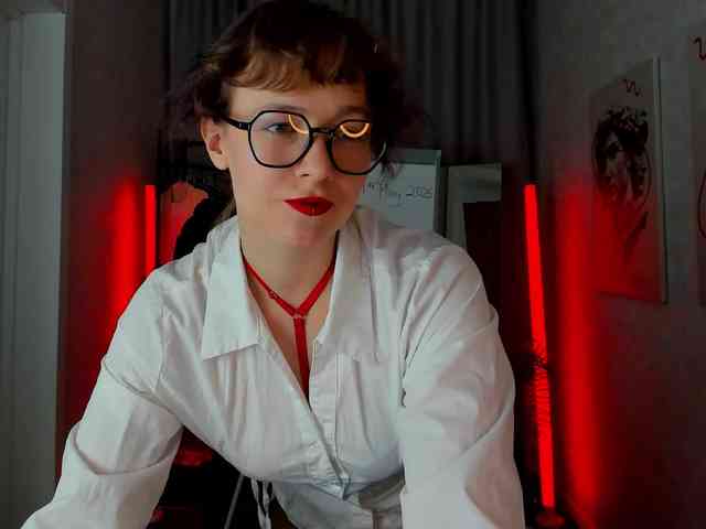 Ricki-Bloom webcam