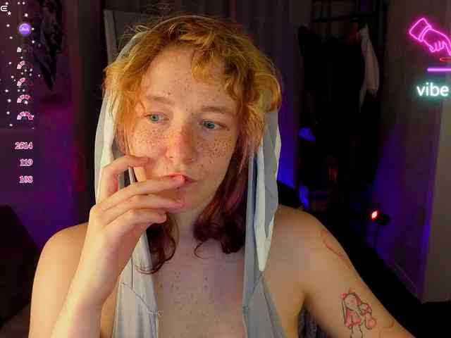 Ricki-Bloom webcam