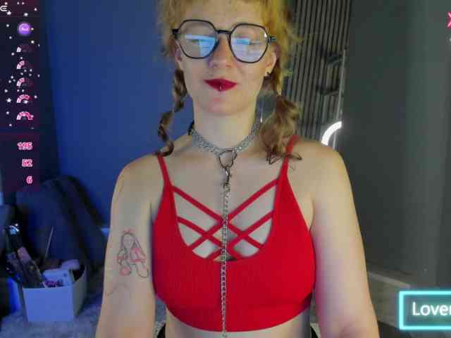 Ricki-Bloom webcam