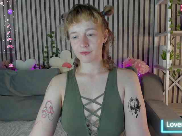 Ricki-Bloom webcam