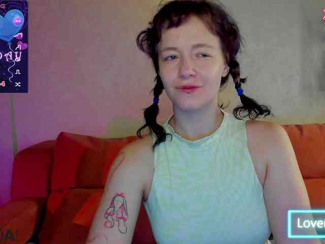 Ricki-Bloom webcam