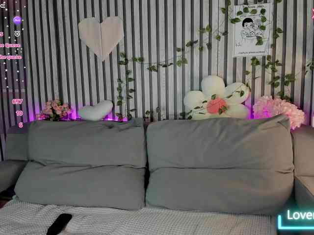 Ricki-Bloom webcam