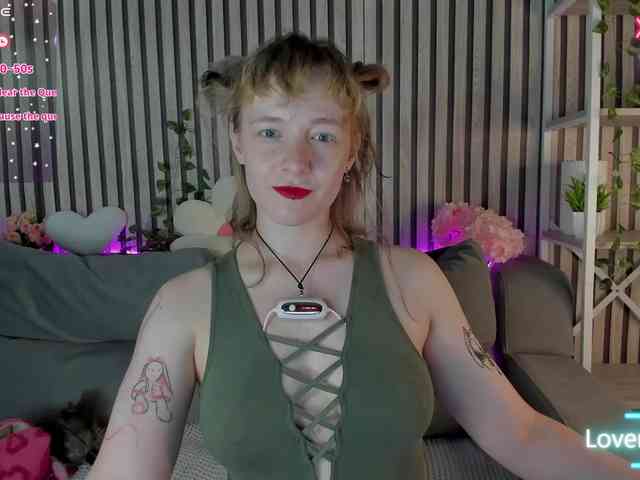 Ricki-Bloom webcam