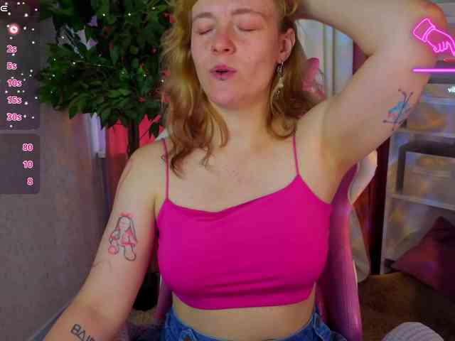 Ricki-Bloom webcam