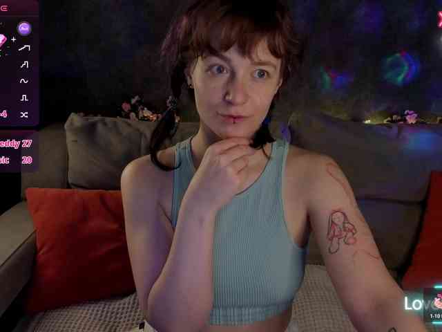 Ricki-Bloom webcam
